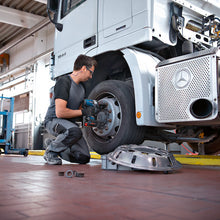 Load image into Gallery viewer, Rechargeable Impact Wrench 06019J8251 BOSCH