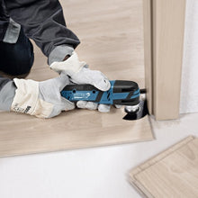 Load image into Gallery viewer, Cordless Multi Tool 06018B5050 BOSCH
