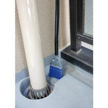 Load image into Gallery viewer, Groove Broom  146150  GREEN CROSS
