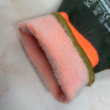 Load image into Gallery viewer, Natural Rubber Gloves for Cold Conditions  329-S  Towaron

