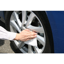 Load image into Gallery viewer, Wheel Cleaning Wipe  493  Soft99
