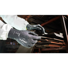 Load image into Gallery viewer, Cut-Resistant Gloves HyFlex 11-738  11-738-9  Ansell
