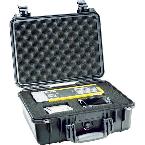 PELICAN Medium Case  1450NFBK  PELICAN