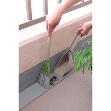 Load image into Gallery viewer, Broom &amp; Dustpan for Gutter  253501300  azuma
