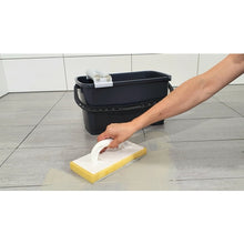 Load image into Gallery viewer, Tile layers washing set 22 literBlack bucket (capacity 22 liter)Roller attachment with 2 rinsing rollers1 grout float with black foam rubber1 washing-board each set packed in colored banderol  505570  K/H
