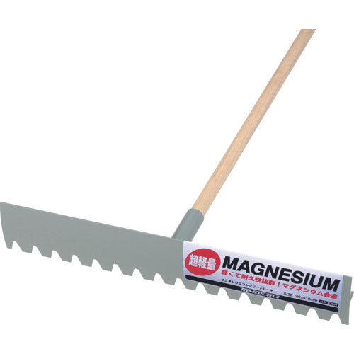 Magnesium Concrete Rake  610L  TOMOSADA