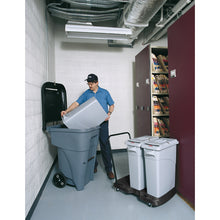 Load image into Gallery viewer, BRUTE Rollout Container with Lid 65-Gal  9W2175  Rubbermaid
