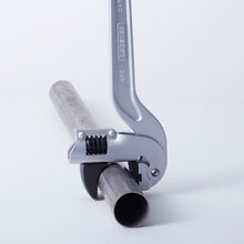Load image into Gallery viewer, Aluminum Corner Wrench  ACW450  LOBSTER
