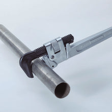 Load image into Gallery viewer, Aluminum Pipe Wrench  APW450  LOBSTER
