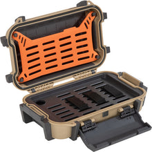 Load image into Gallery viewer, Ruck Case  R40-TAN  PELICAN
