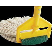 Load image into Gallery viewer, Cleaning Mop Invader Side-Gate Handle  RMH136  Rubbermaid
