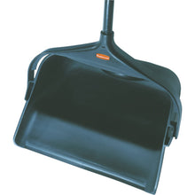 Load image into Gallery viewer, Cleaning Mop Gripper Clamp-Style Handle  T25501  Rubbermaid
